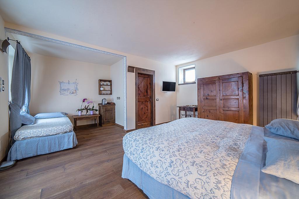 Domus Antica Aosta Hotel Екстериор снимка